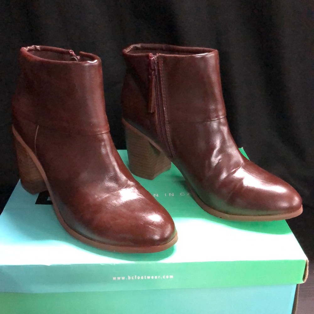 BC Band Oxblood Boots Size 8.5